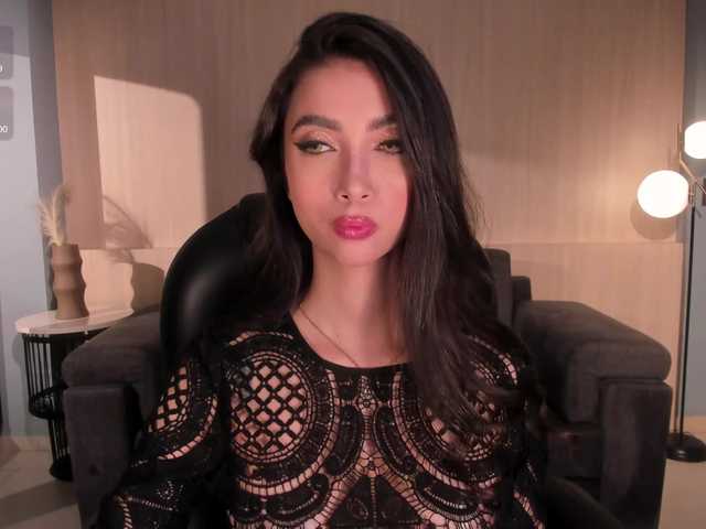 ValeriaVelvet live cam on BongaCams