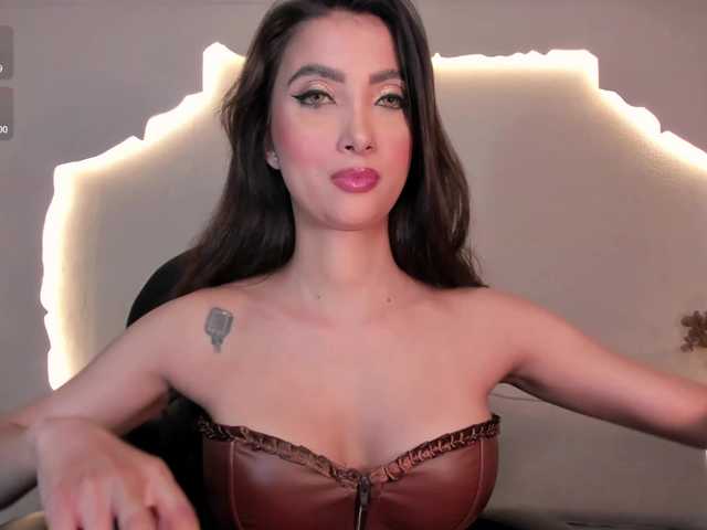 ValeriaVelvet live cam on BongaCams