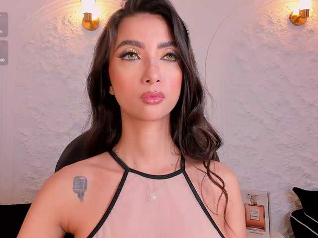 ValeriaVelvet live cam on BongaCams
