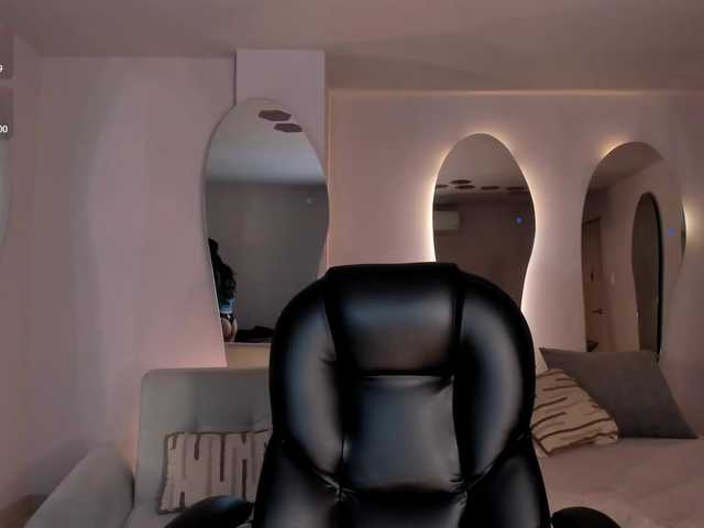 ValeriaVelvet live cam on BongaCams