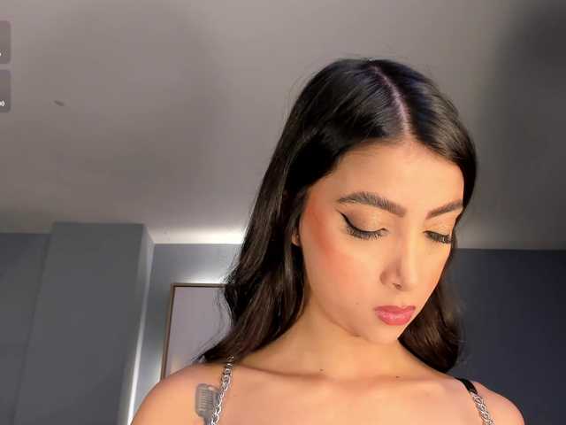 ValeriaVelvet live cam on BongaCams