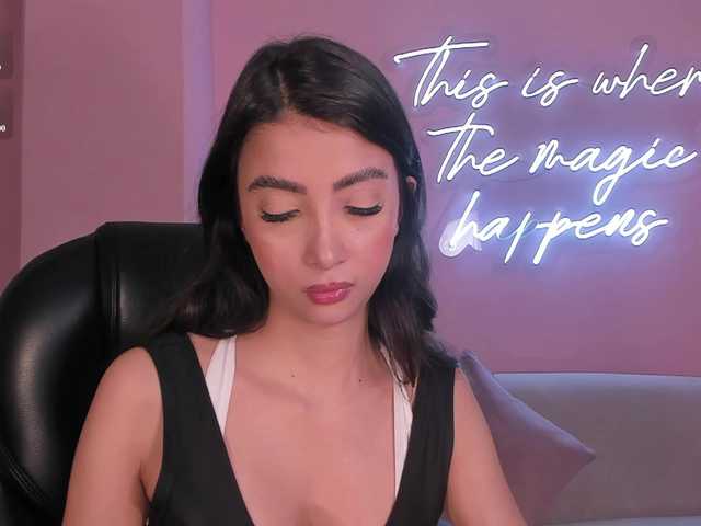 ValeriaVelvet live cam on BongaCams