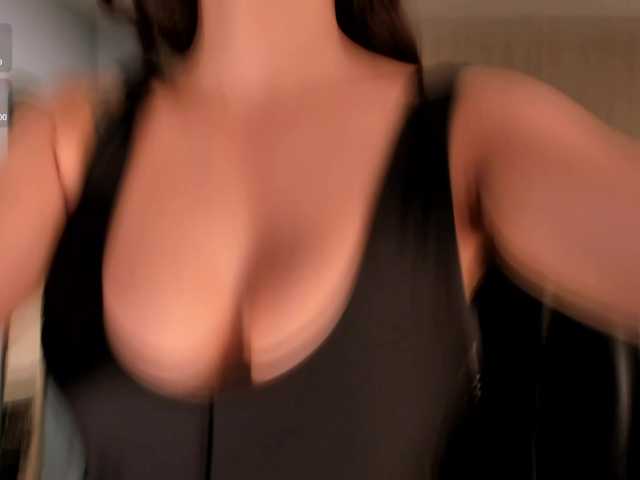 ValeriaVelvet live cam on BongaCams