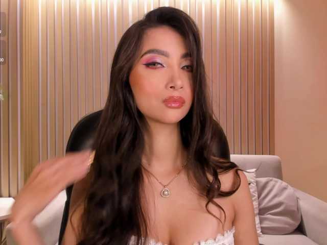 ValeriaVelvet live cam on BongaCams