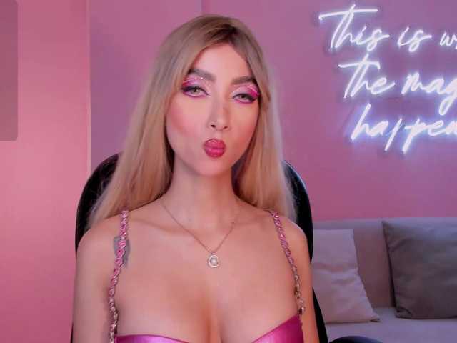 ValeriaVelvet live cam on BongaCams
