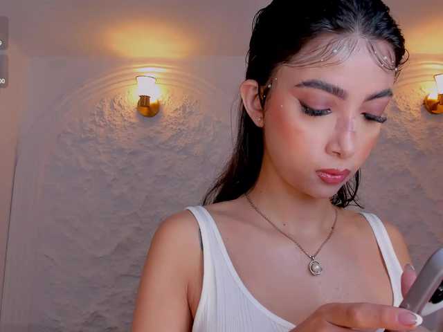 ValeriaVelvet live cam on BongaCams