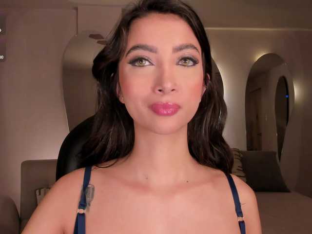 ValeriaVelvet live cam on BongaCams