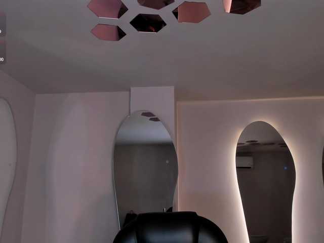 ValeriaVelvet live cam on BongaCams