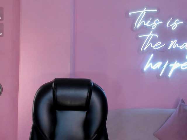 ValeriaVelvet live cam on BongaCams