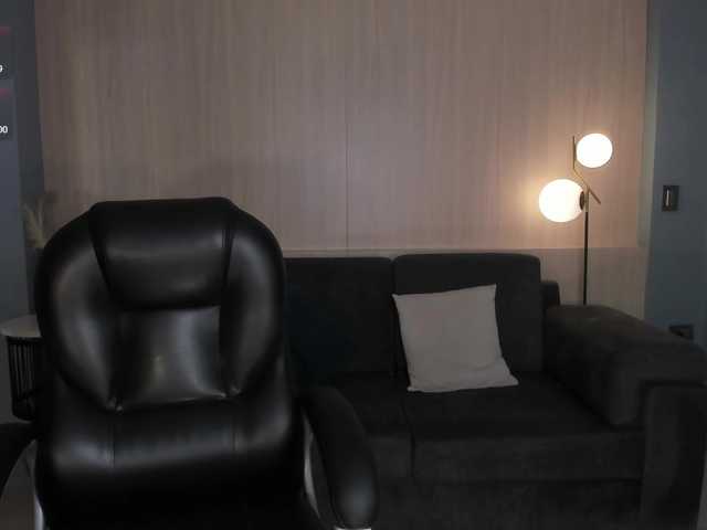 ValeriaVelvet live cam on BongaCams