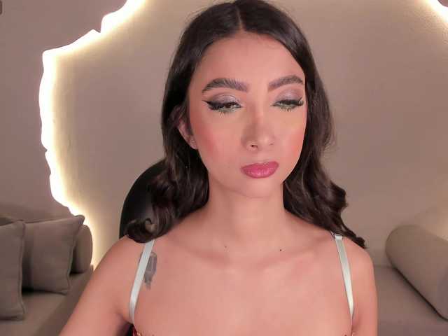 ValeriaVelvet live cam on BongaCams