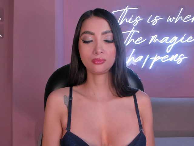 ValeriaVelvet live webcam show