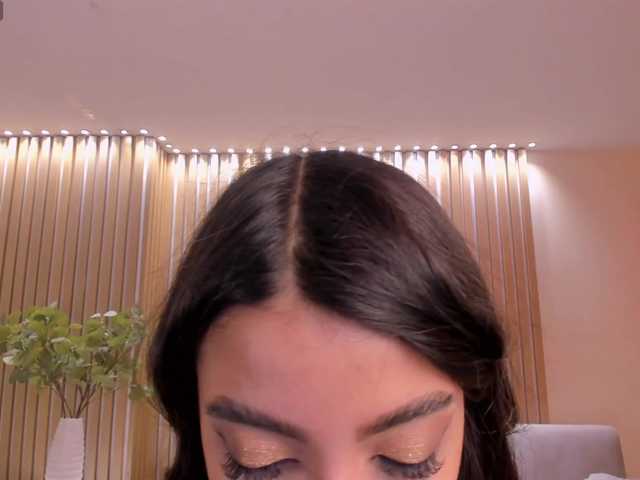 ValeriaVelvet live cam on BongaCams