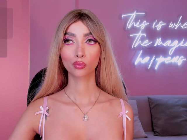 ValeriaVelvet live cam on BongaCams