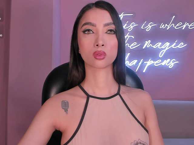 ValeriaVelvet live cam on BongaCams