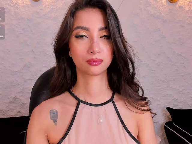 ValeriaVelvet live cam on BongaCams