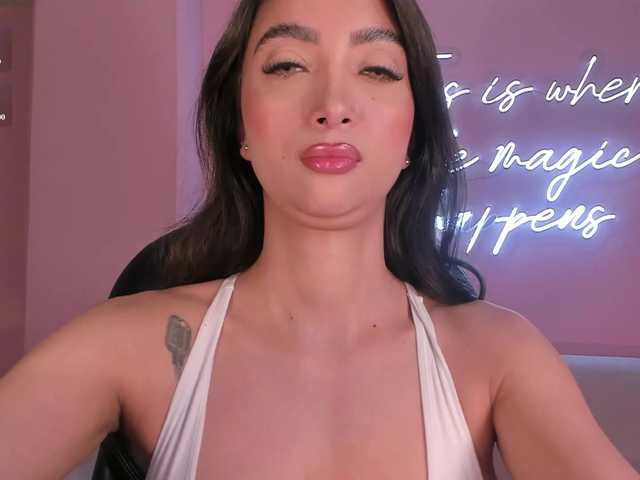 ValeriaVelvet live cam on BongaCams