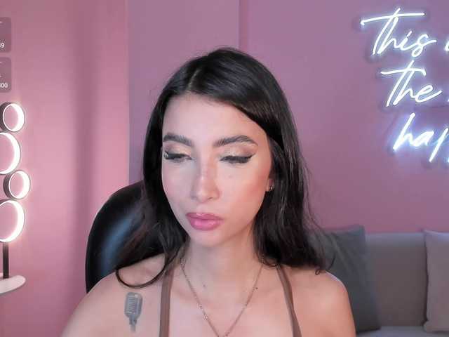 ValeriaVelvet live cam on BongaCams