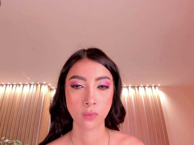 ValeriaVelvet live cam on BongaCams