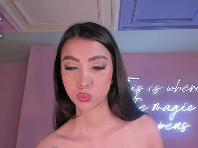ValeriaVelvet live cam on BongaCams