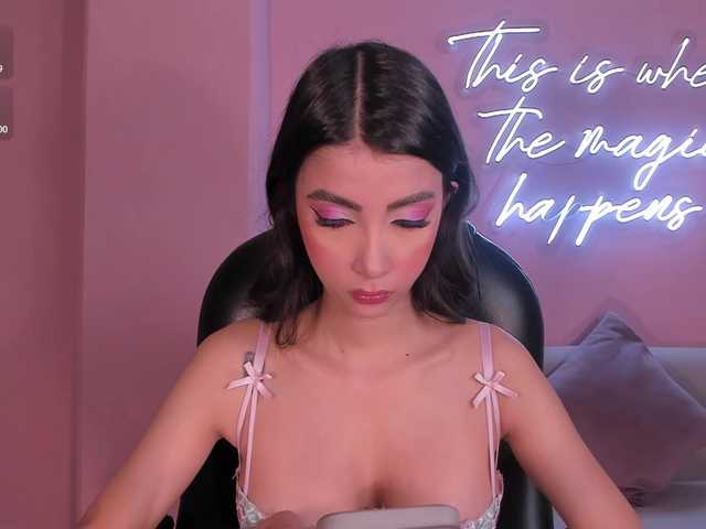 ValeriaVelvet live webcam show