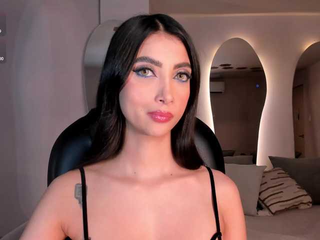 ValeriaVelvet live cam on BongaCams