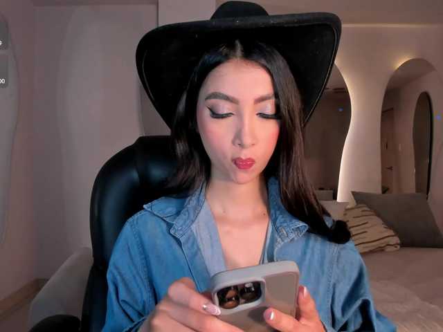 ValeriaVelvet live cam on BongaCams
