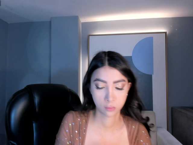 ValeriaVelvet live cam on BongaCams