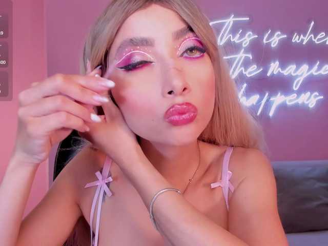 ValeriaVelvet live cam on BongaCams