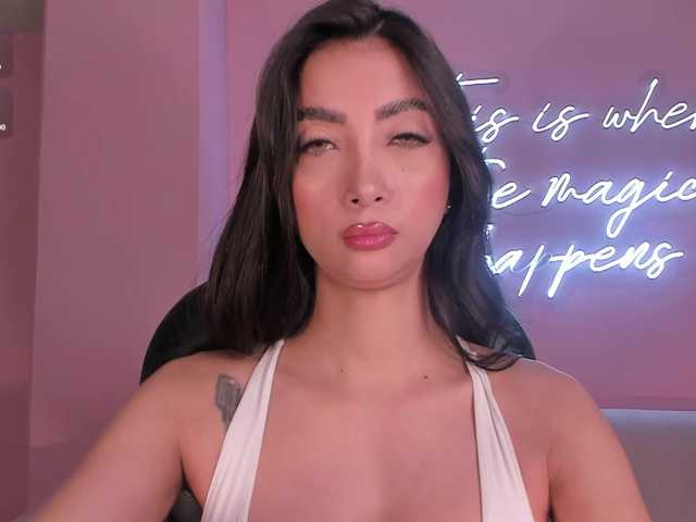 ValeriaVelvet live cam on BongaCams