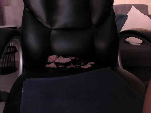 Modelo: ValeriaVelvet