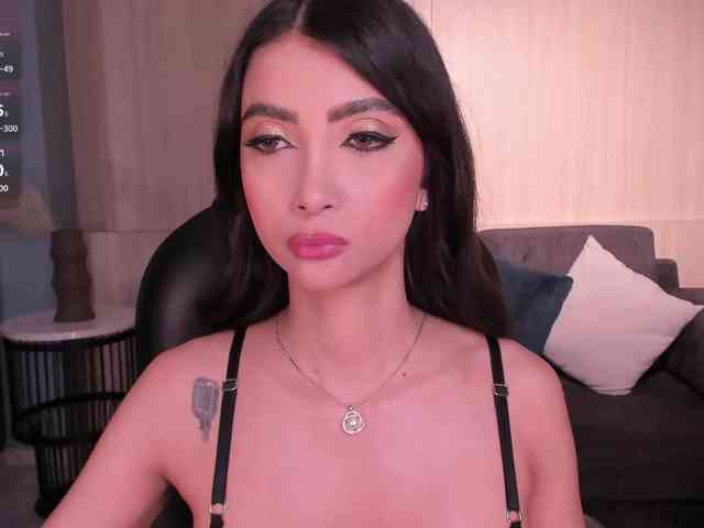 Modelo: ValeriaVelvet