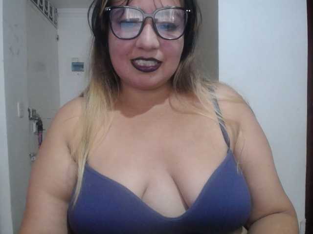 jones-scarlet live cam on BongaCams