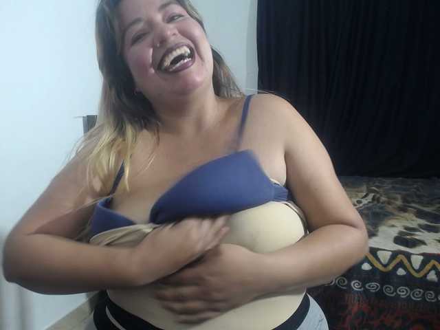 jones-scarlet live cam on BongaCams