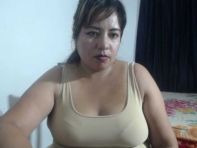 jones-scarlet live cam on BongaCams
