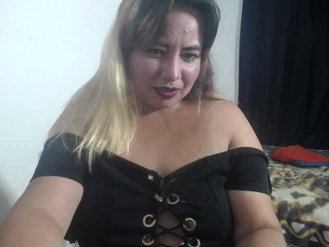 jones-scarlet live cam on BongaCams
