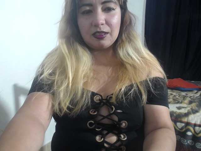 jones-scarlet live cam on BongaCams