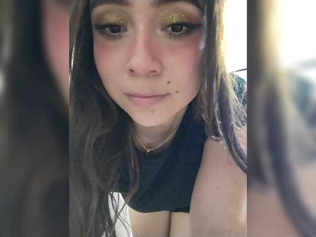 TiffanyB8's BongaCams show and profile