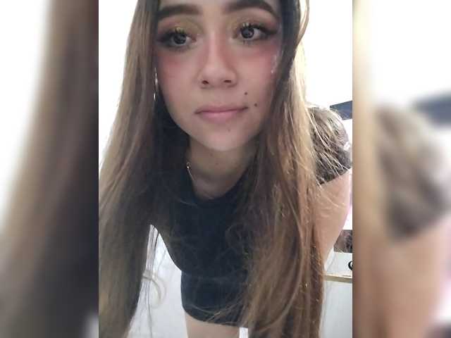 TiffanyB8's BongaCams show and profile