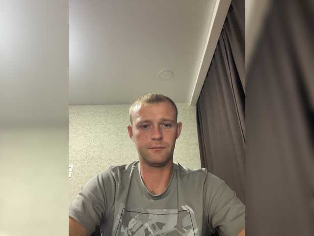 TomyMoon live cam
