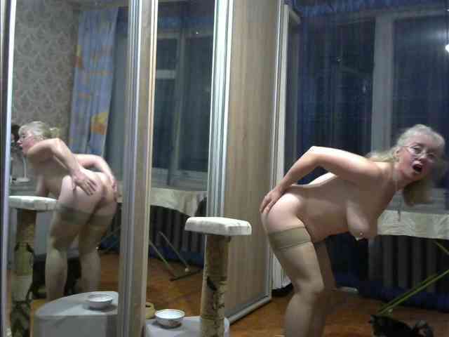 SweetieAngel webcam