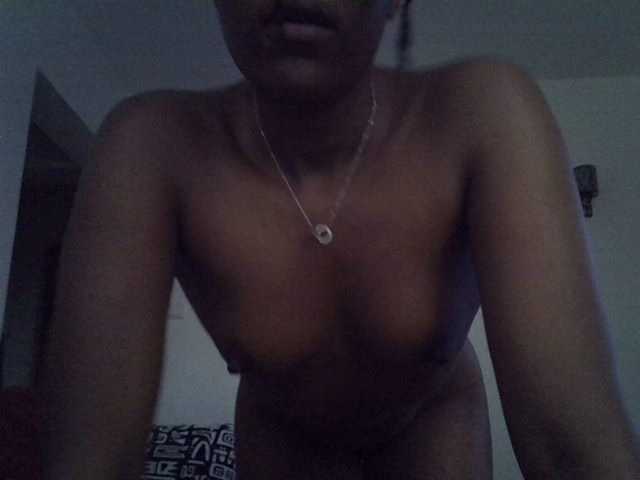 Mia-caramel live webcam show