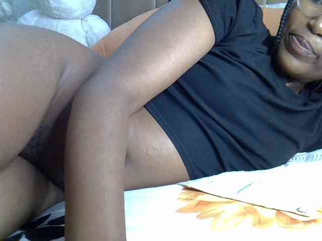 Mia-caramel webcam