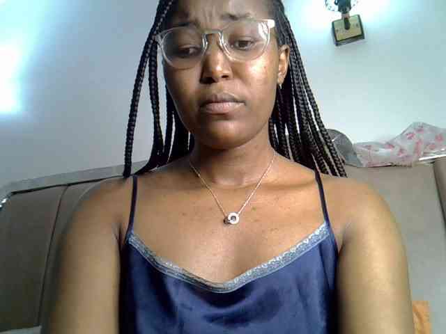 Mia-caramel webcam