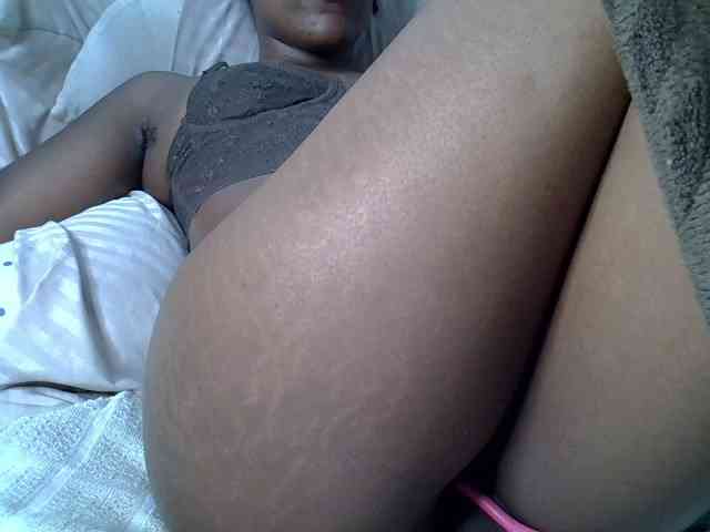 Mia-caramel webcam