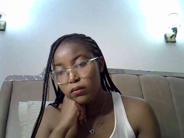 Mia-caramel webcam