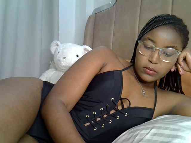 Mia-caramel webcam