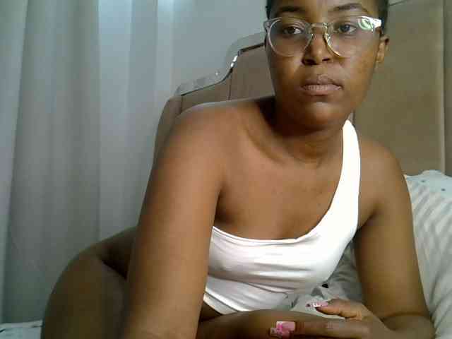 Mia-caramel webcam