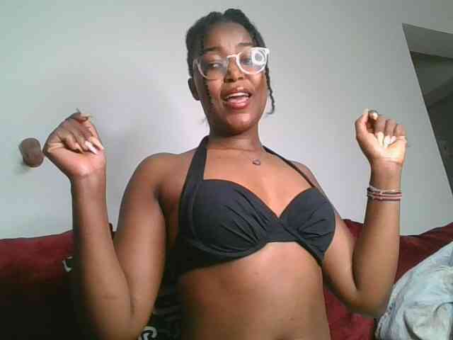 Mia-caramel webcam
