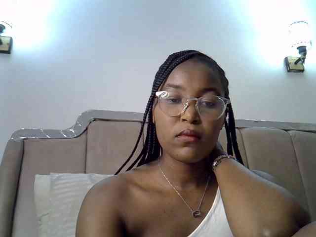 Mia-caramel webcam